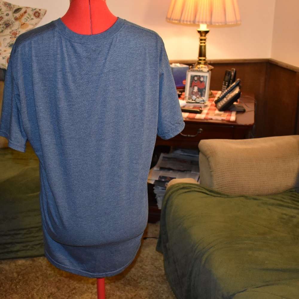 t shirt - Picture 3 of 4